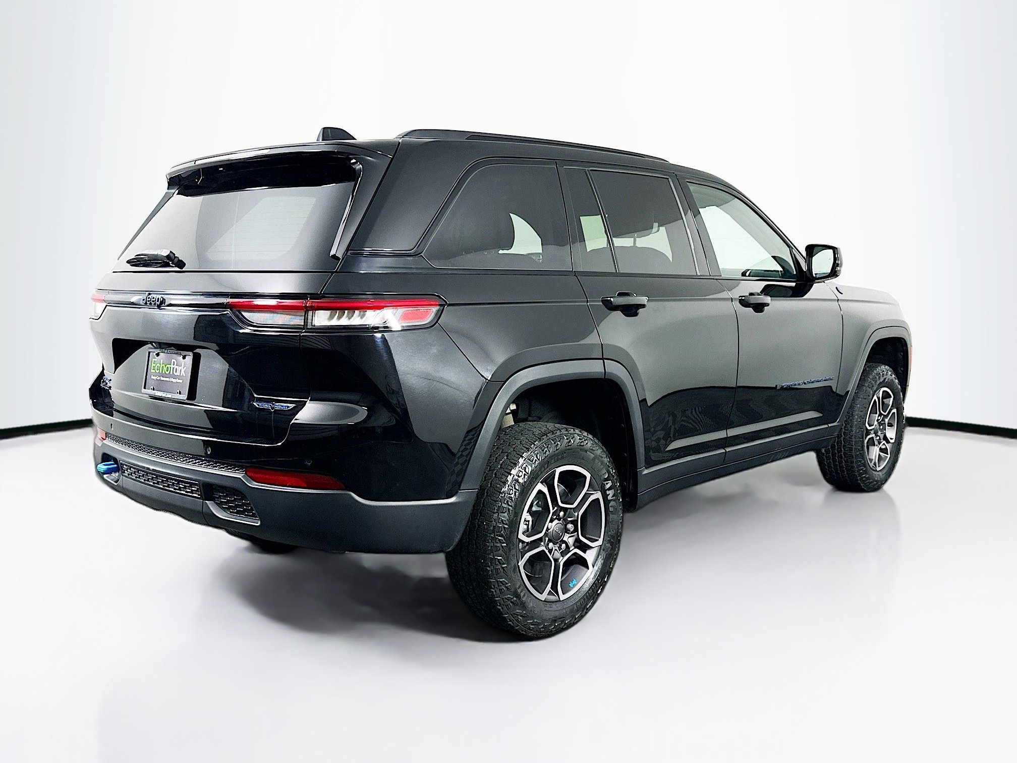 Used 2022 Jeep Grand Cherokee Trailhawk image 9