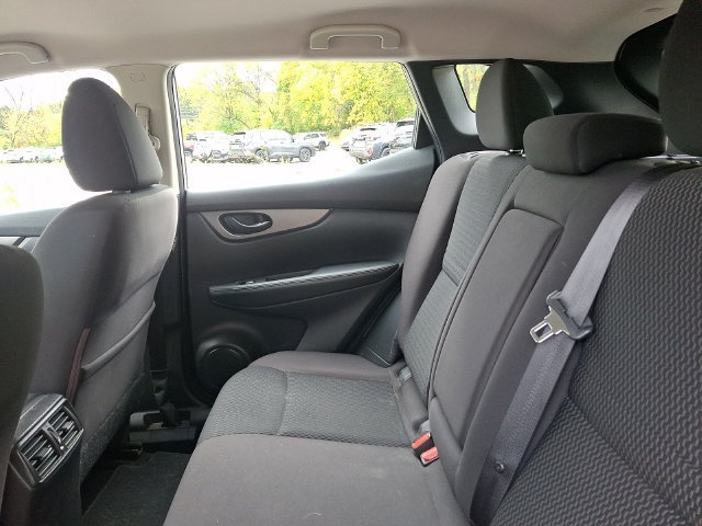 Used 2017 Nissan Rogue Sport S AWD/4WD image 17