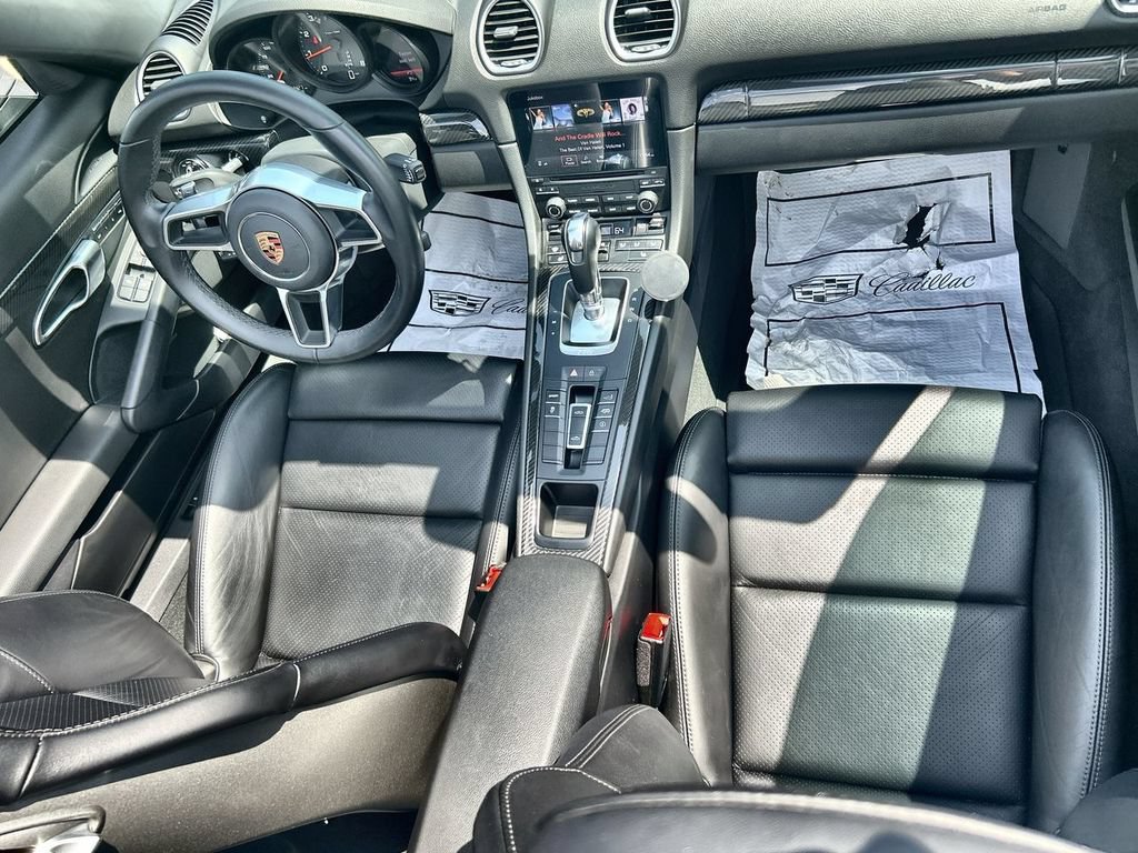 Used 2024 Porsche 718 Boxster RWD image 15
