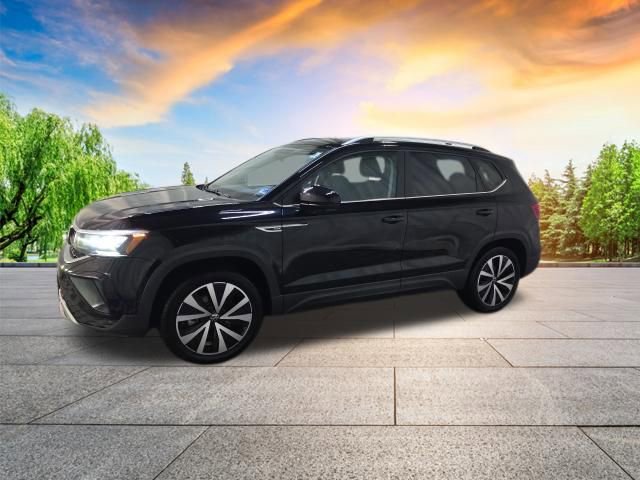 Certified 2022 Volkswagen Taos SE AWD/4WD image 7