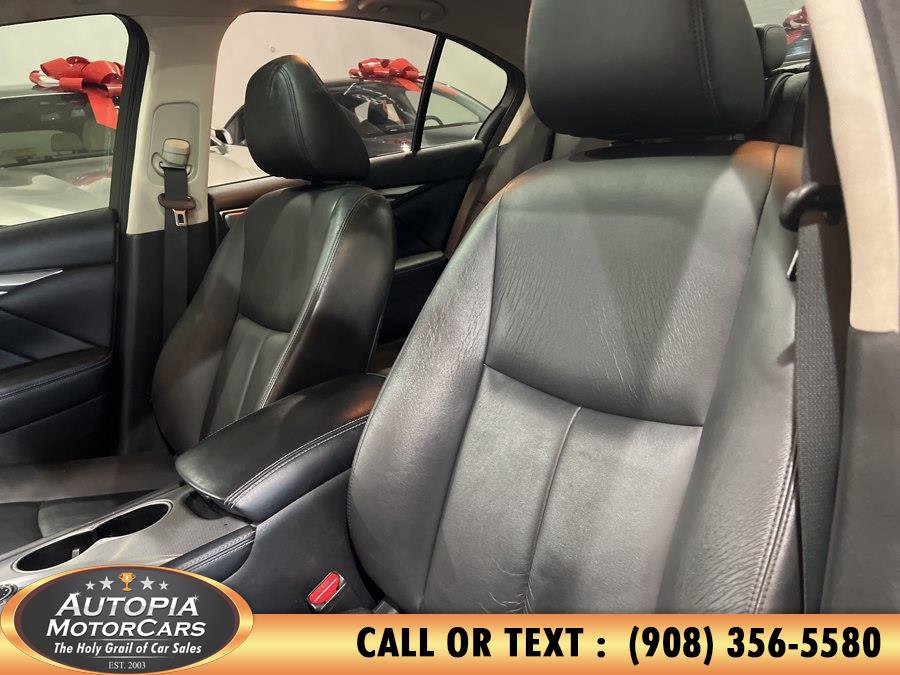 Used 2017 INFINITI Q50 3.0t Premium w/ Driver Assistance Package image 10