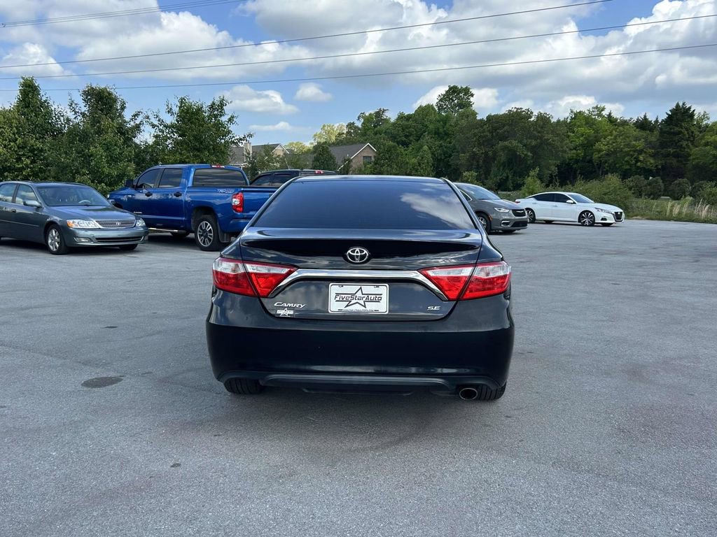 Used 2017 Toyota Camry SE FWD image 4