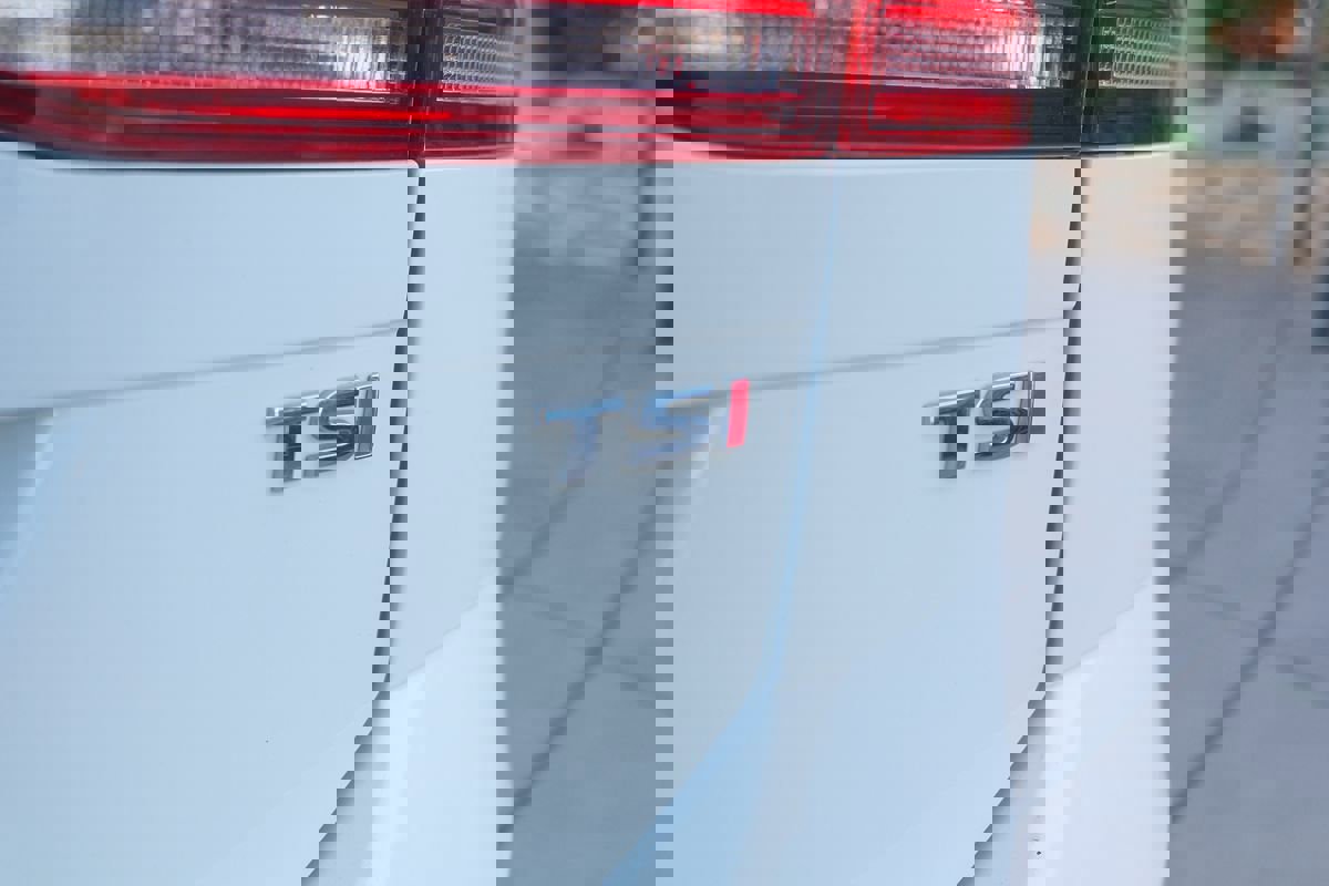 Used 2017 Volkswagen Golf SEL image 52