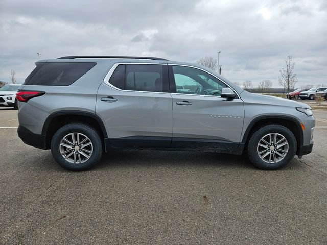 Used 2023 Chevrolet Traverse LT FWD image 8