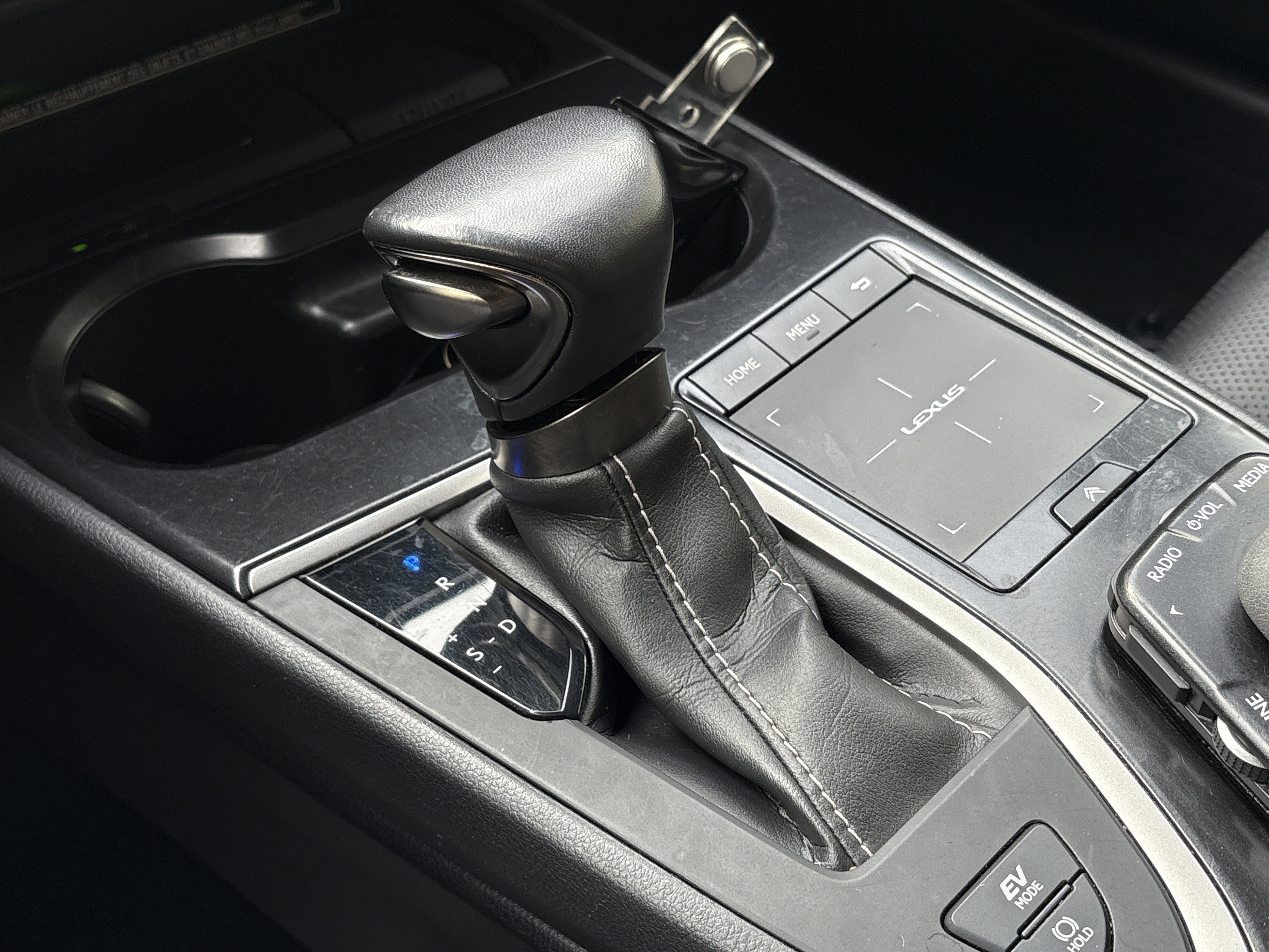 Used 2021 Lexus UX 250h w/ Premium Package image 26