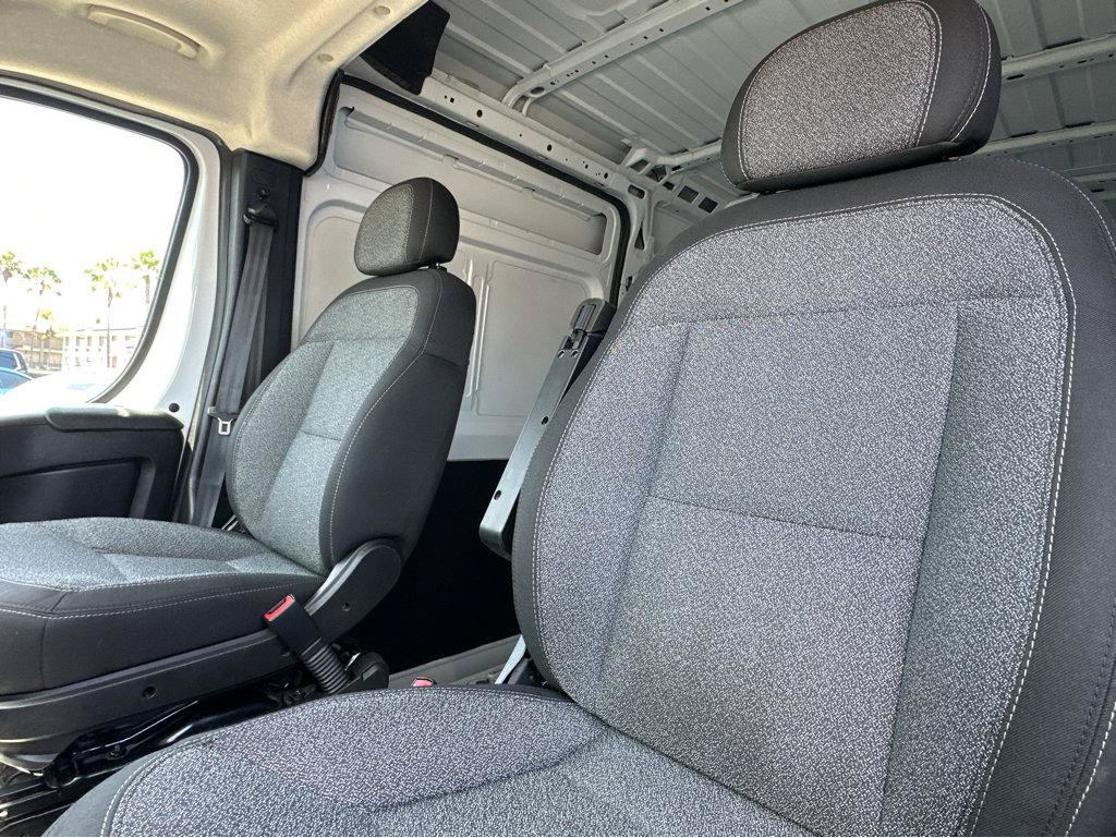 Used 2023 RAM ProMaster 2500 FWD image 7