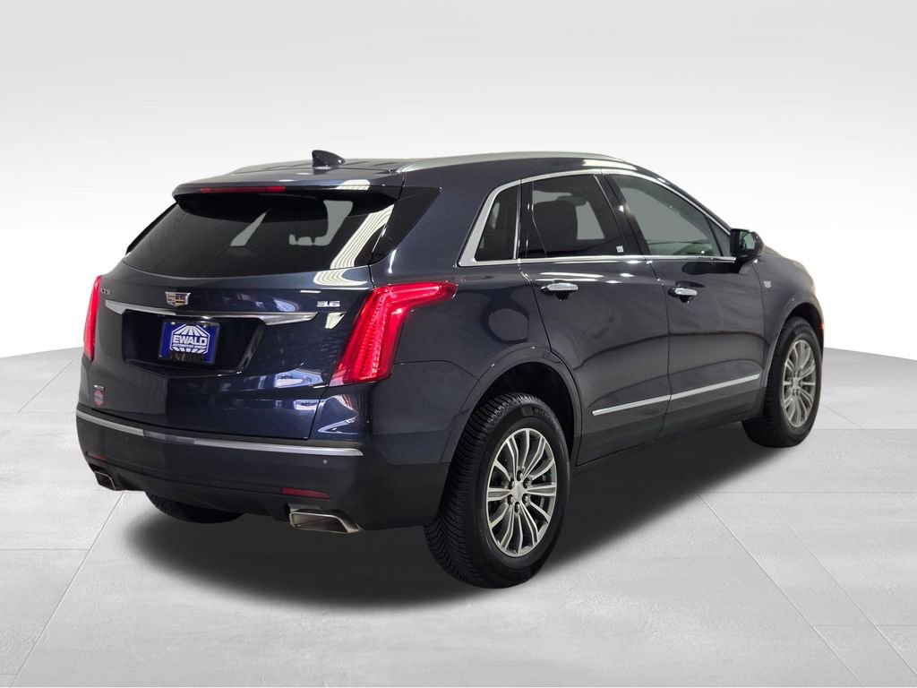 Used 2018 Cadillac XT5 Luxury image 3