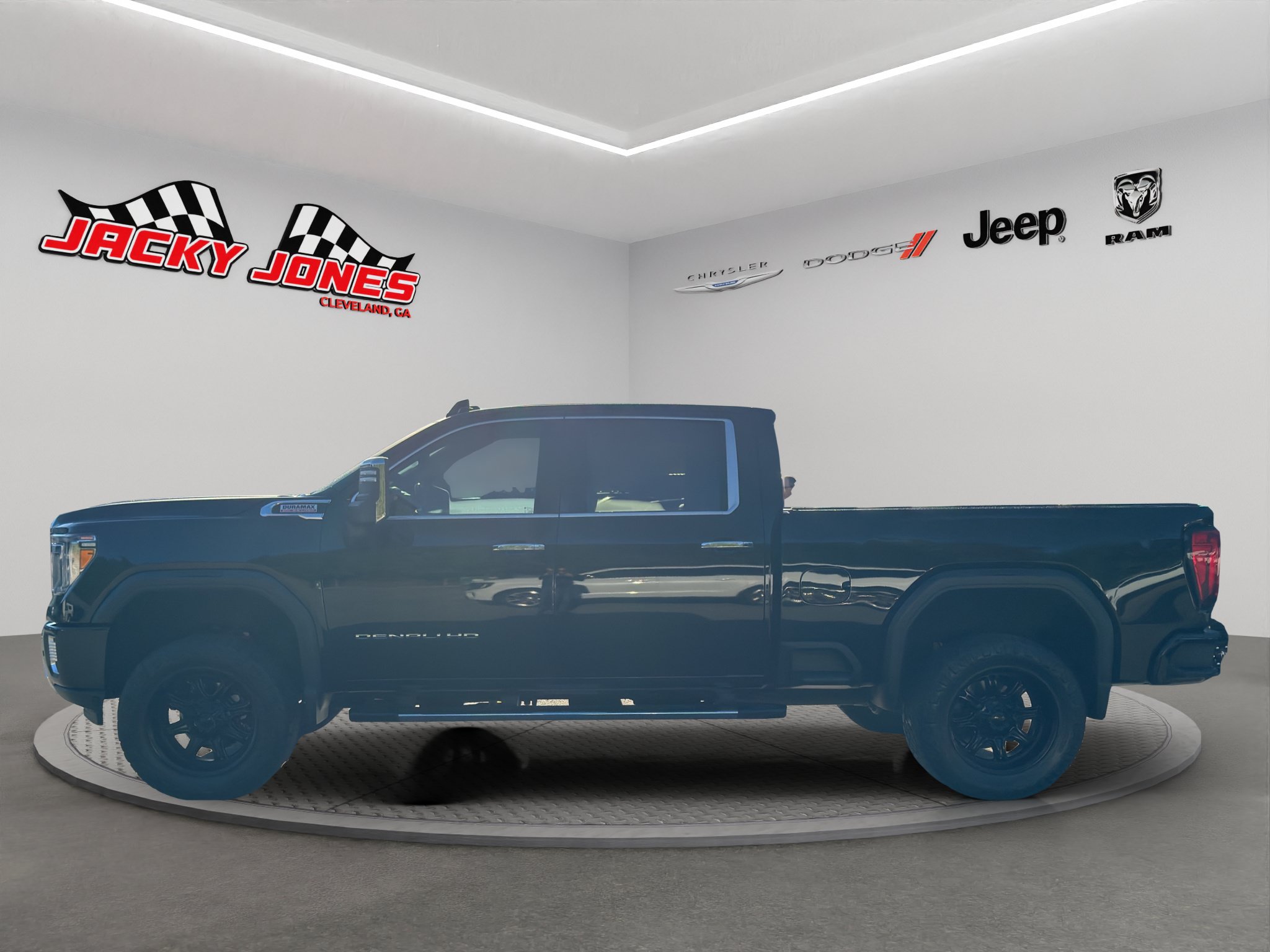 Used 2022 GMC Sierra 2500 Denali AWD/4WD image 2
