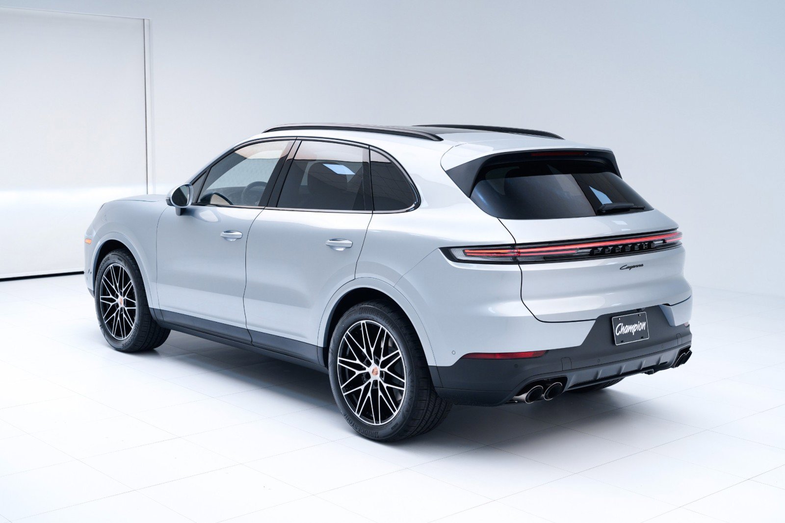 New 2026 Porsche Cayenne image 3