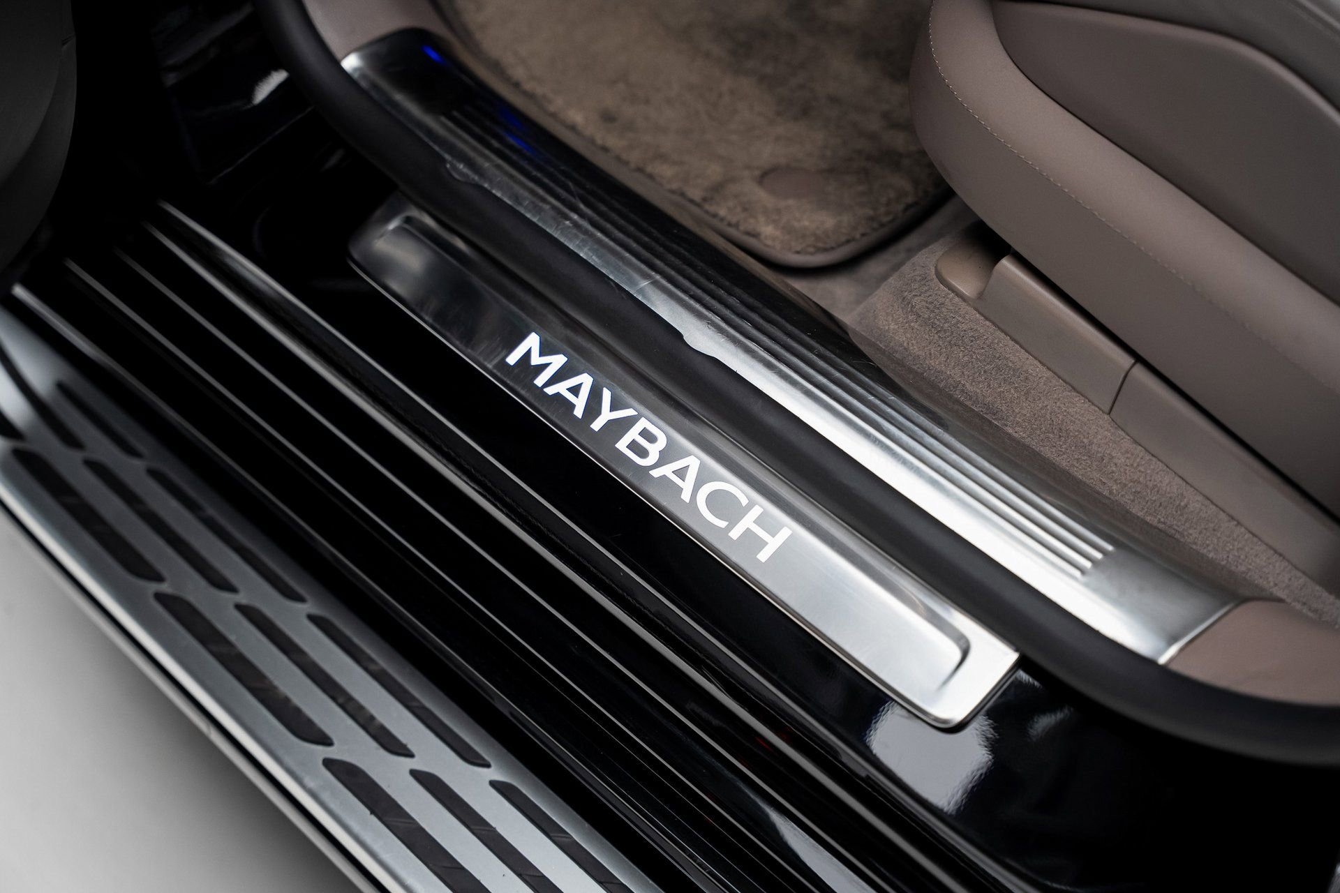 Used 2024 Mercedes-Benz Maybach EQS 680 4MATIC image 56
