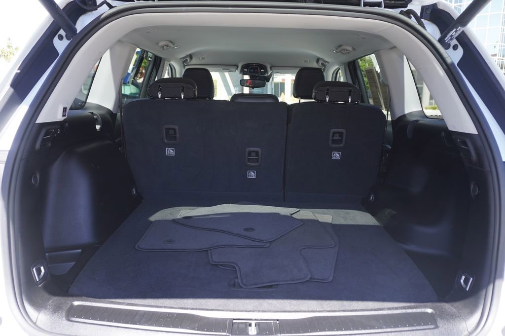 Used 2023 Jeep Grand Cherokee Limited image 8