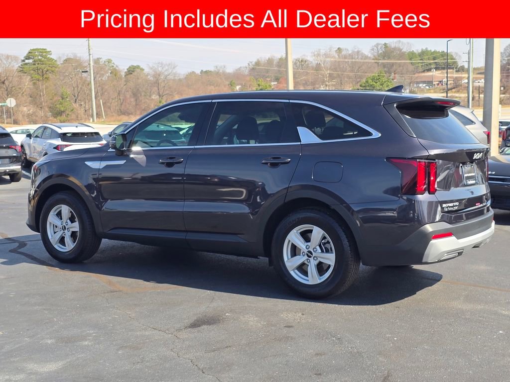 Certified 2025 Kia Sorento LX FWD image 5