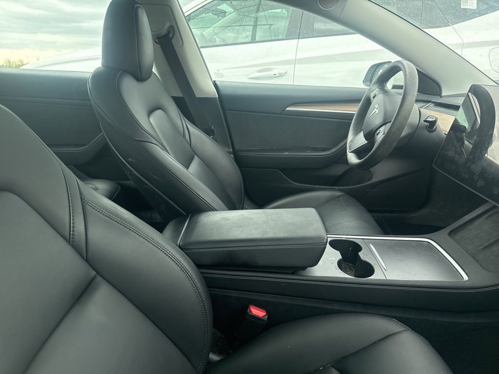 Used 2023 Tesla Model 3 Standard Range image 8