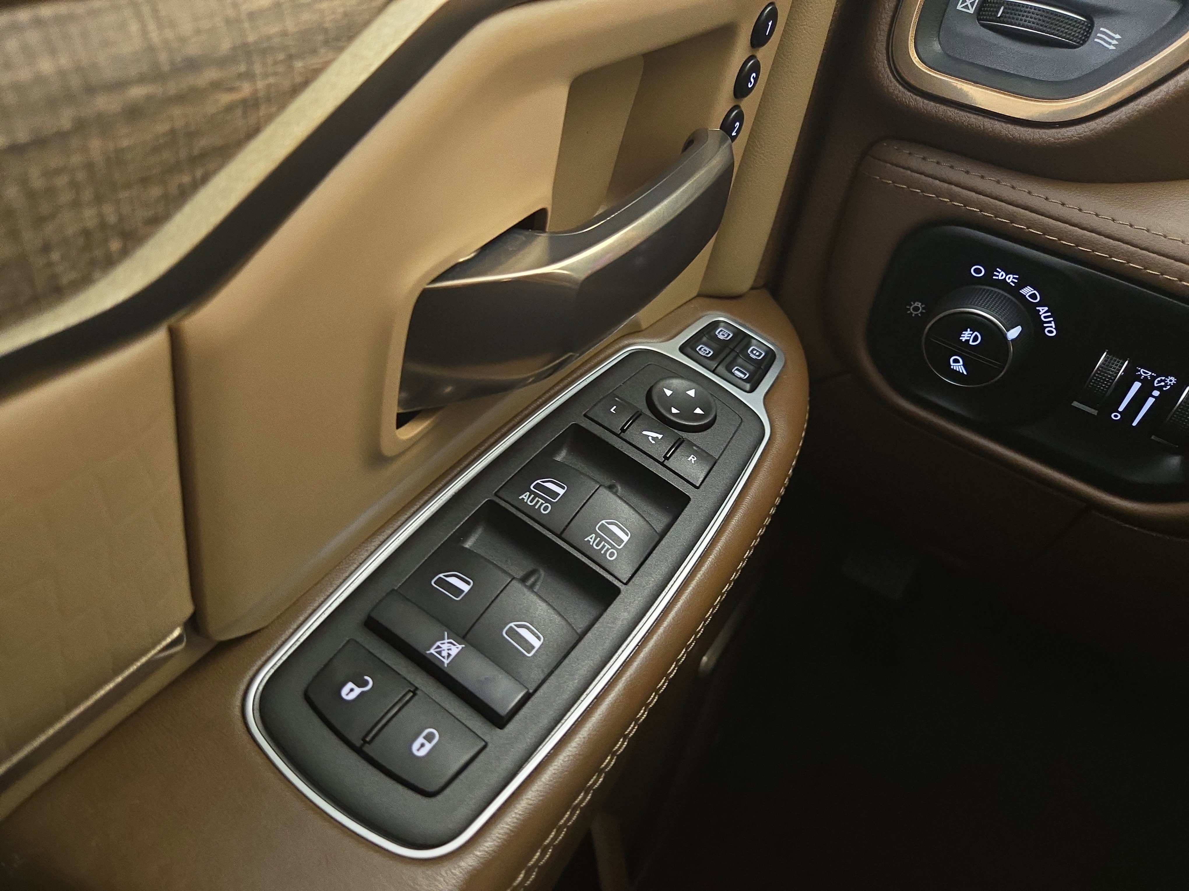 Certified 2024 RAM 2500 Limited image 31