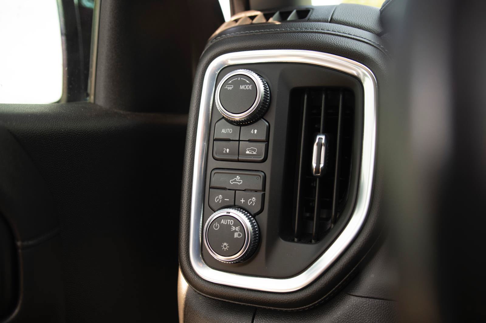 Used 2021 GMC Sierra 1500 SLE AWD/4WD image 11