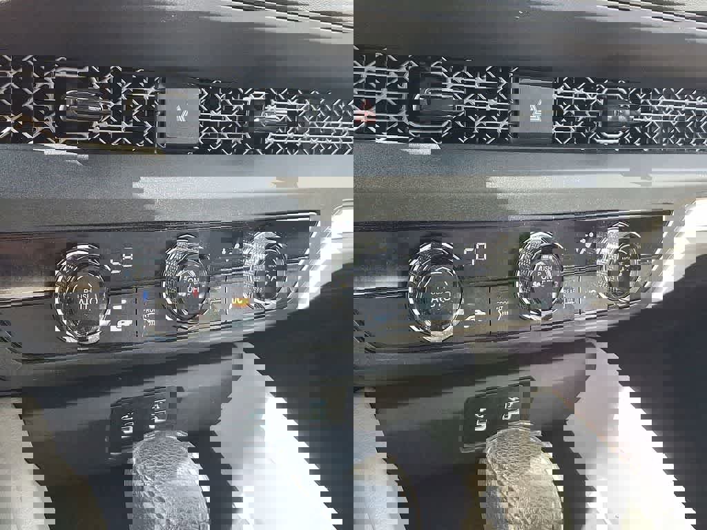 Certified 2023 Honda Accord LX image 19