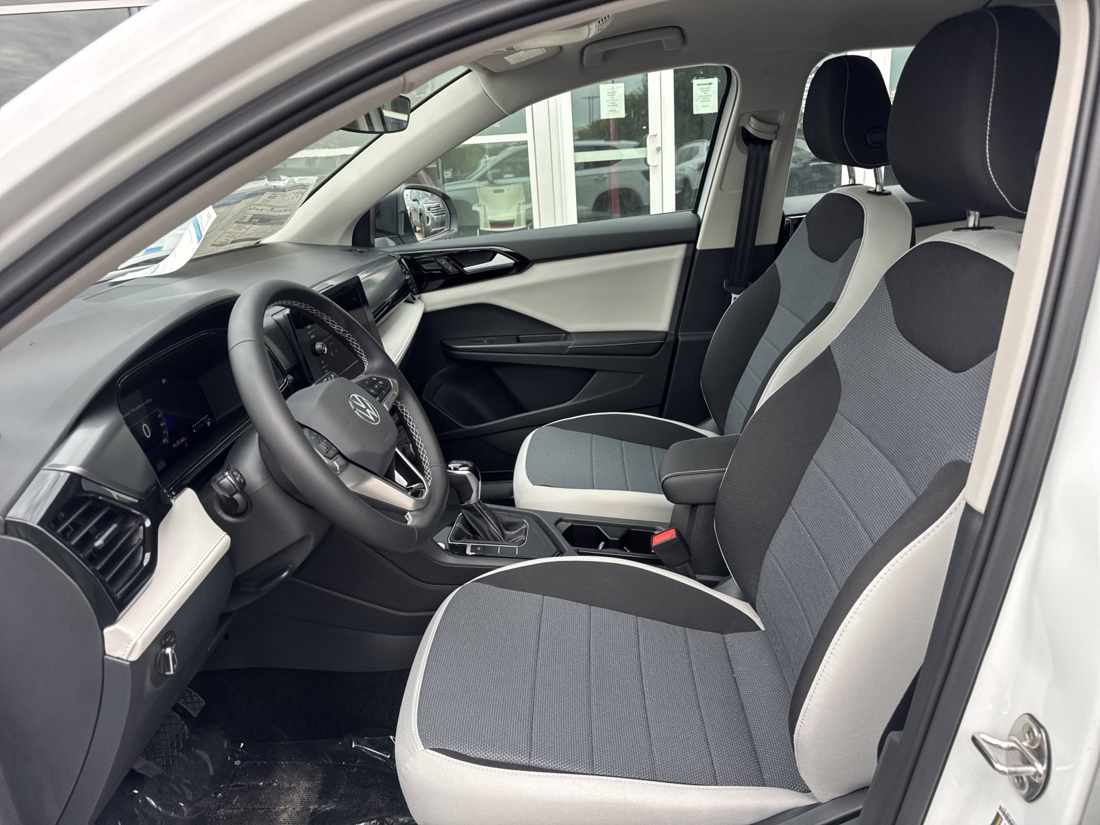 New 2026 Volkswagen Taos S image 8