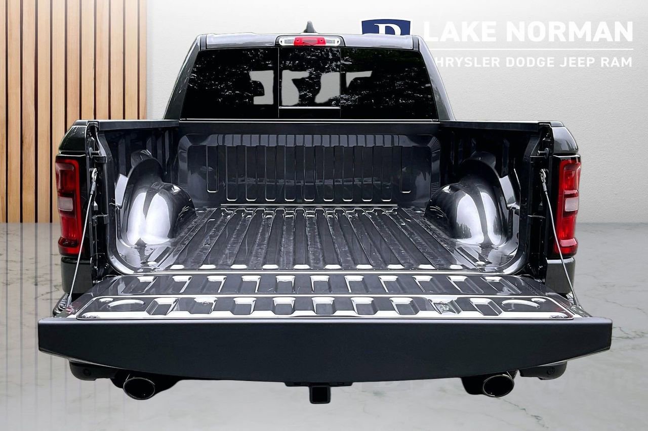 New 2026 RAM 1500 4x4 Crew Cab image 24