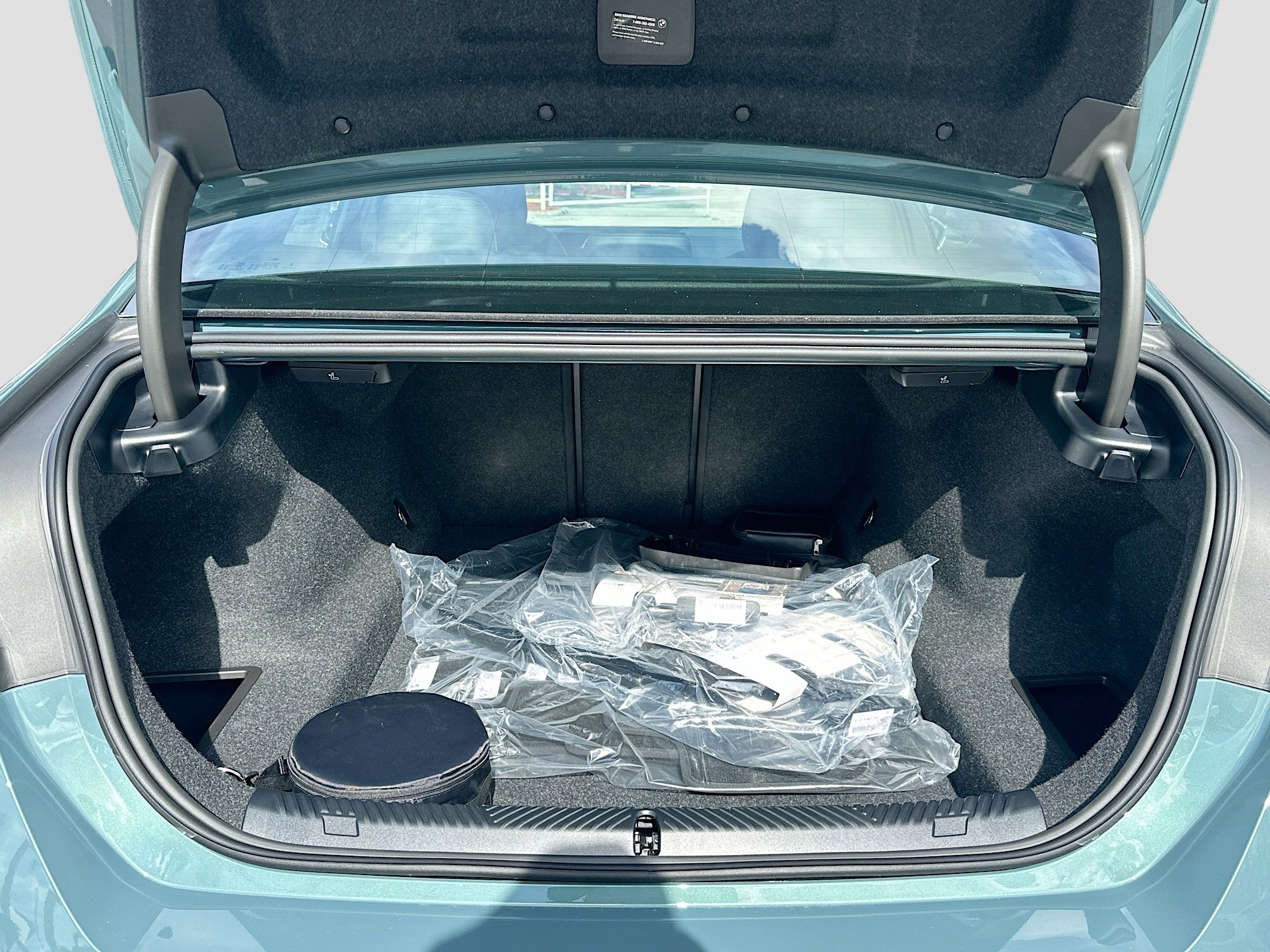 New 2026 BMW 530i 530i w/ Convenience Package image 21