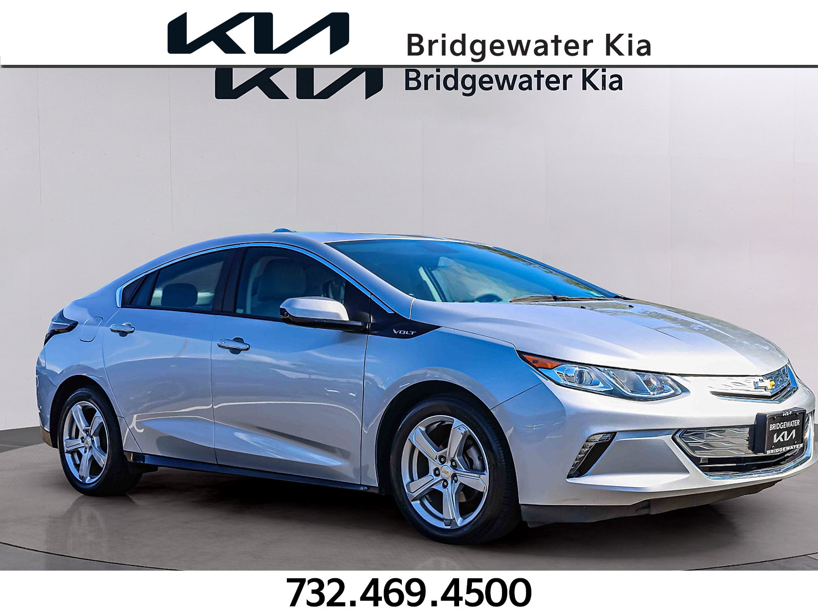 Used 2017 Chevrolet Volt LT w/ Comfort Package FWD image 1