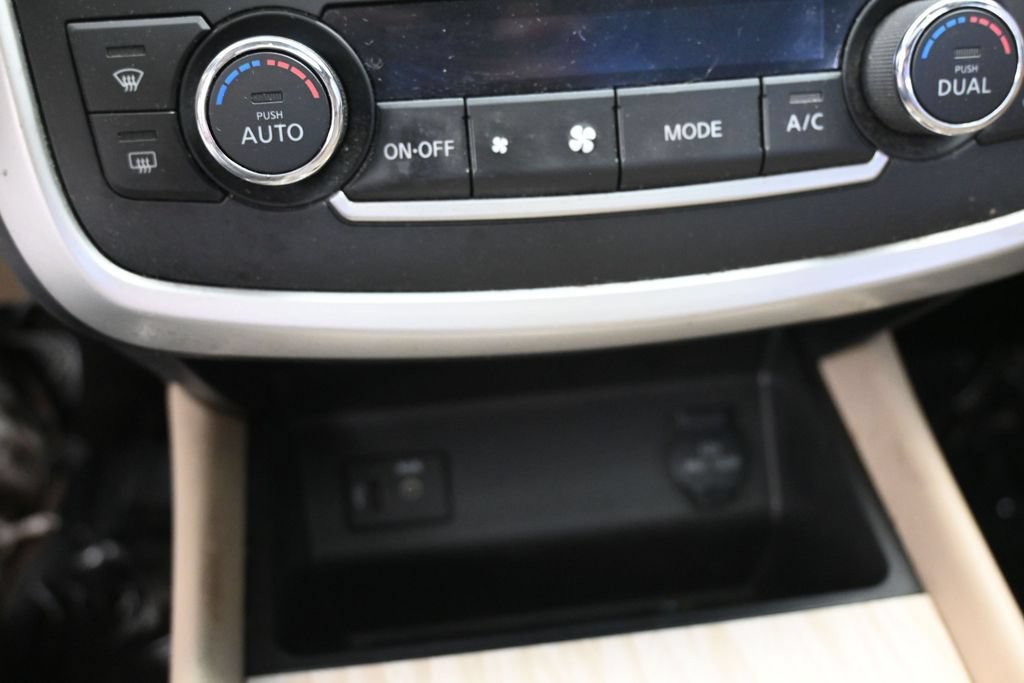 Used 2016 Nissan Altima 2.5 SL w/ 2.5 Technology Package FWD image 30