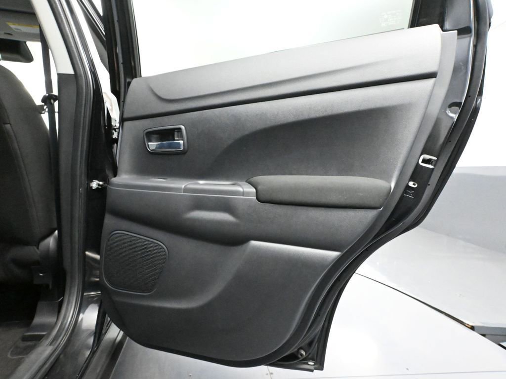 Used 2022 Mitsubishi Outlander Sport ES image 37