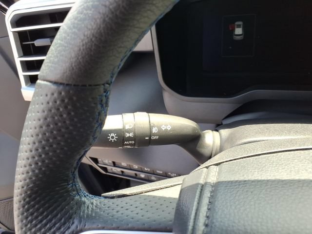 Used 2025 Toyota Sequoia Platinum AWD/4WD image 22