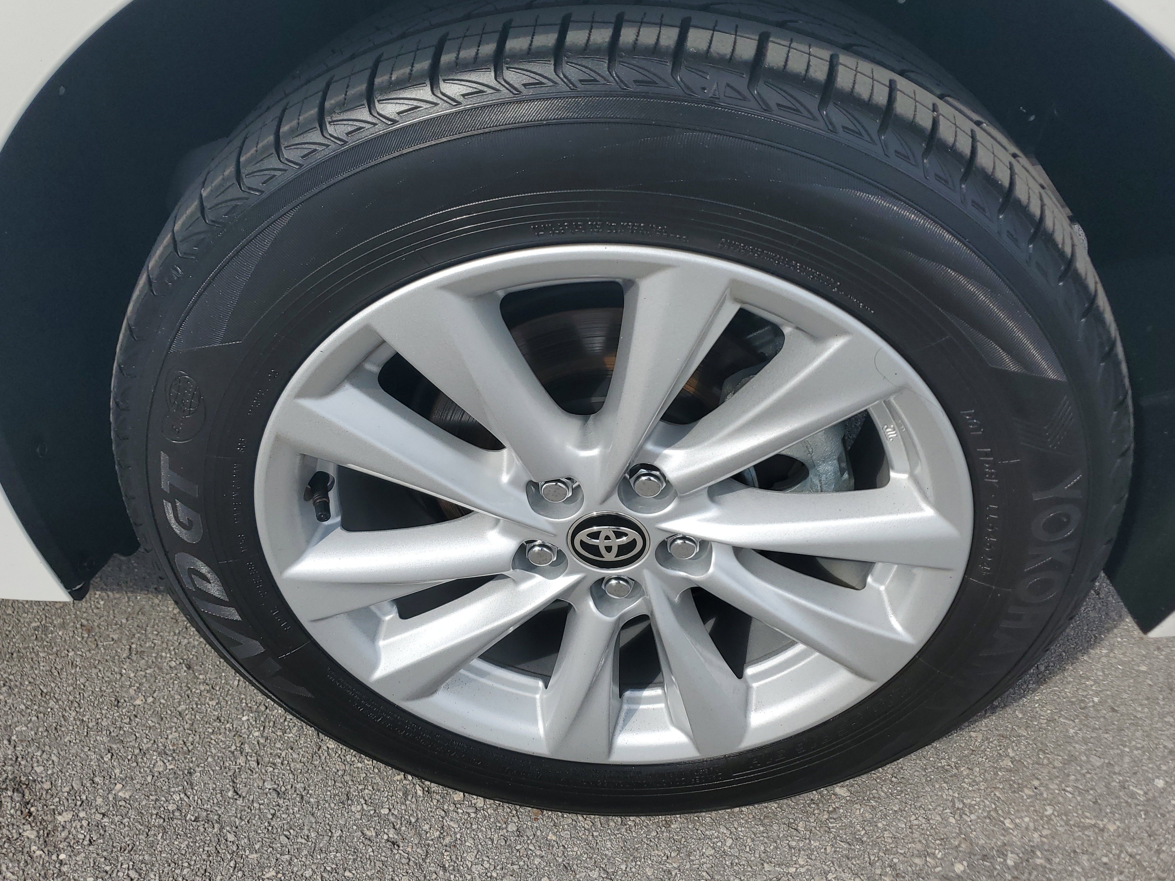 Used 2025 Toyota Corolla SE image 25