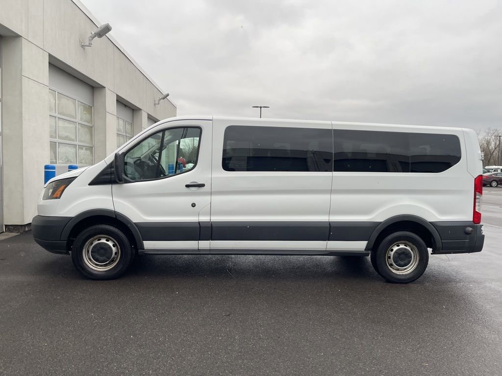 Used 2016 Ford Transit 350 XL image 5