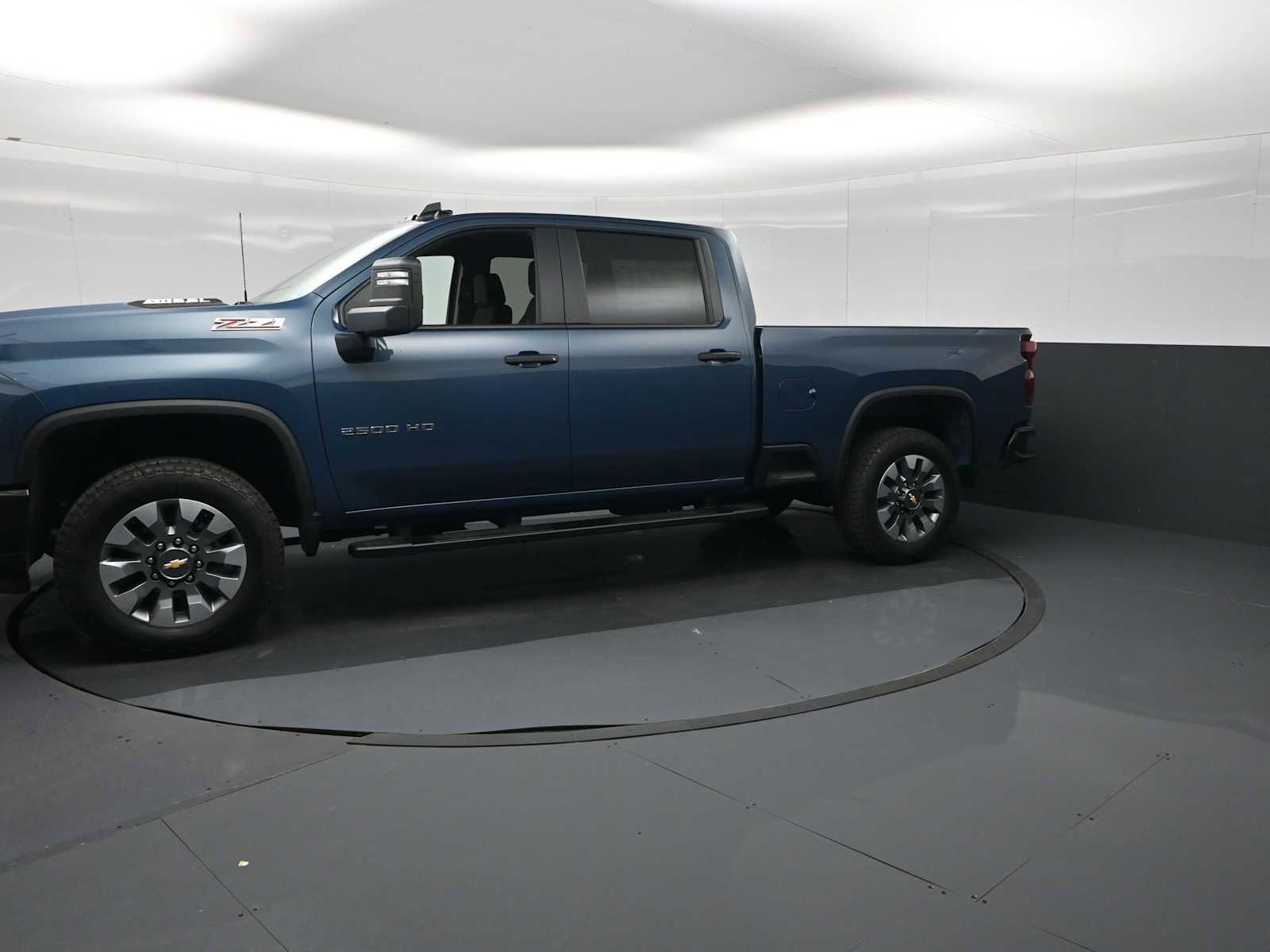 New 2026 Chevrolet Silverado 2500 Custom w/ Custom Value Package AWD/4WD image 9
