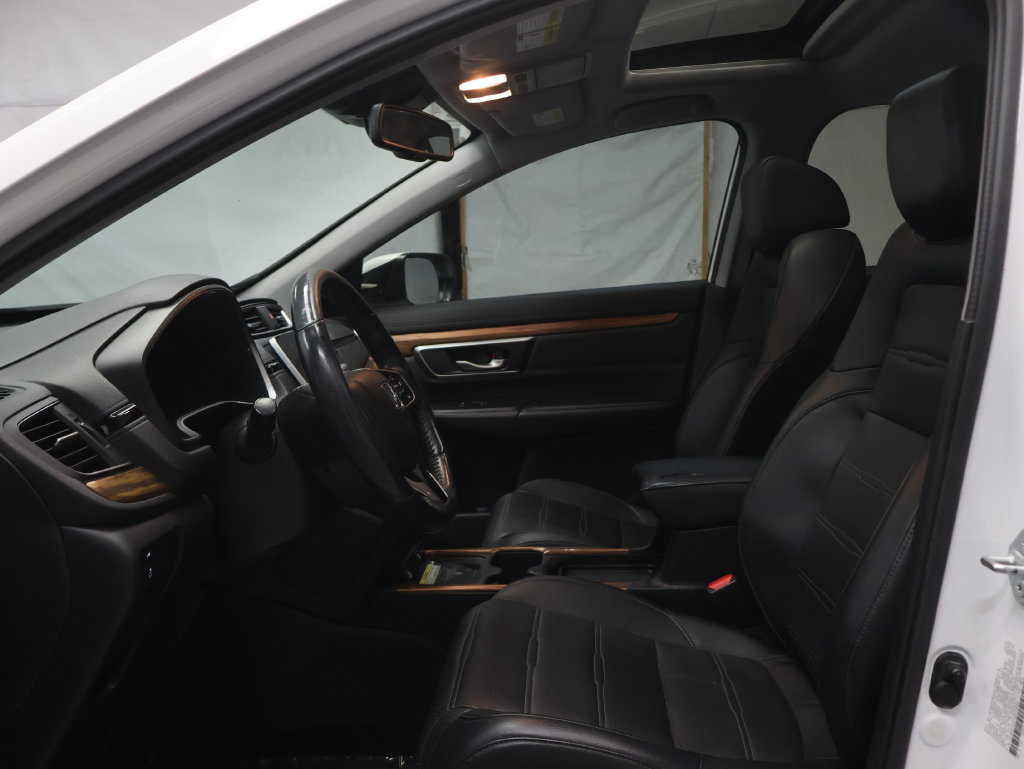 Used 2022 Honda CR-V Touring image 16