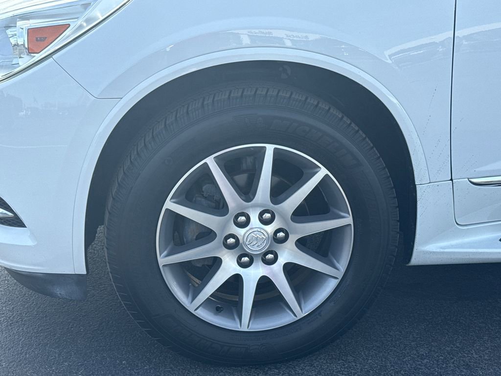 Used 2017 Buick Enclave Leather image 13