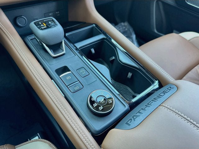 New 2026 Nissan Pathfinder Platinum AWD/4WD image 14