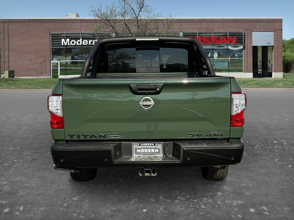 Used 2024 Nissan Titan SV w/ SV Bronze Edition Package image 3