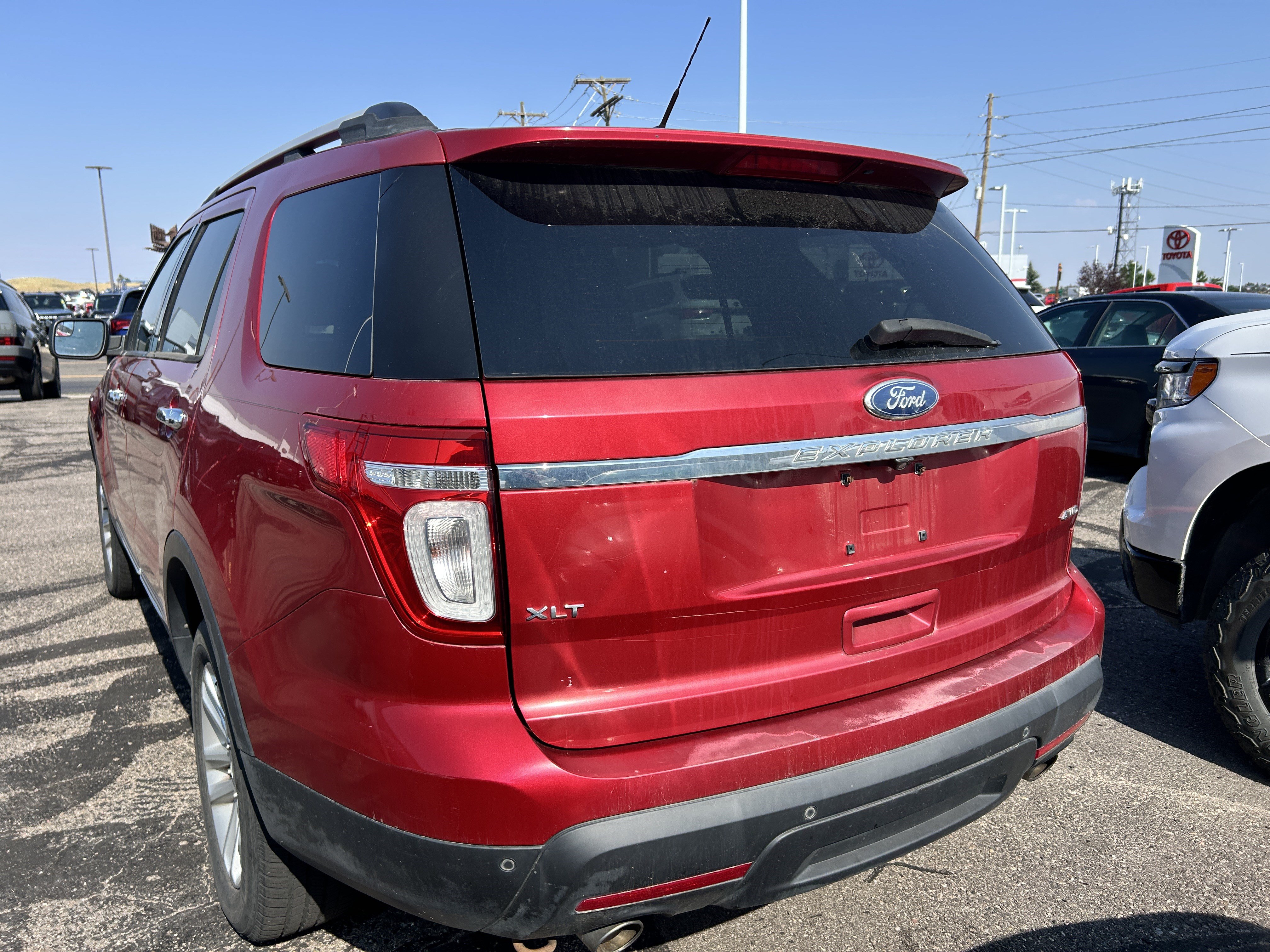 Used 2012 Ford Explorer XLT AWD/4WD image 3