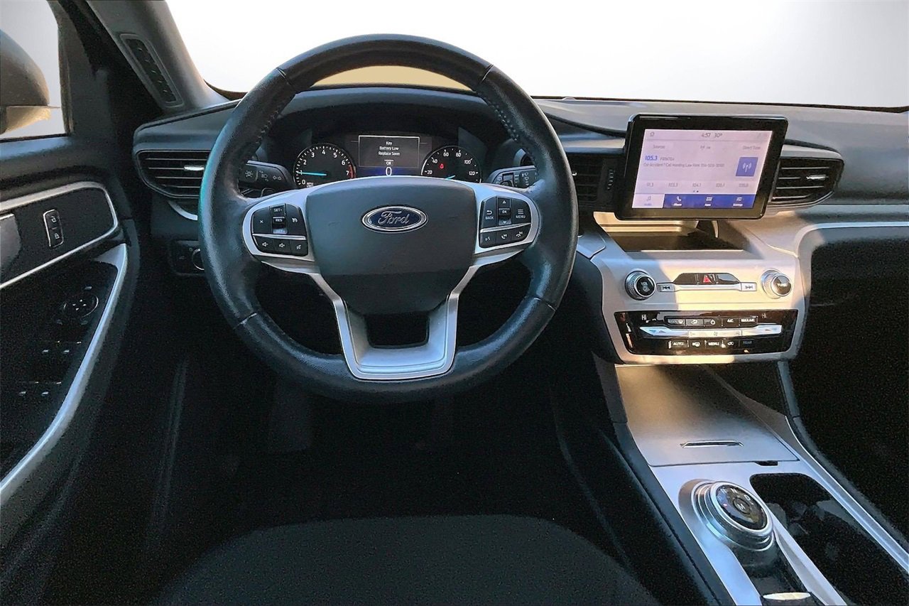 Used 2021 Ford Explorer XLT w/ Class III Trailer Tow Package image 11