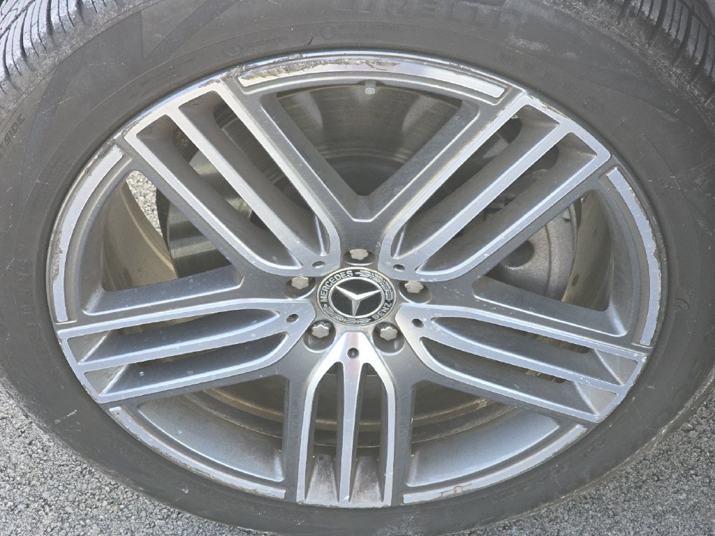 Used 2025 Mercedes-Benz GLS 450 4MATIC image 30