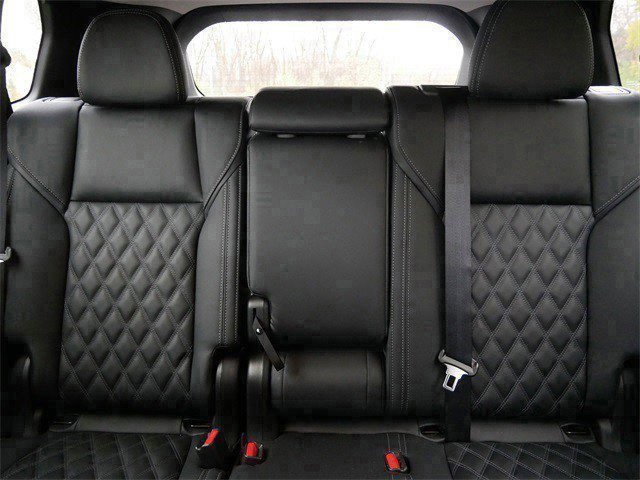 Used 2025 Mitsubishi Outlander SEL image 14