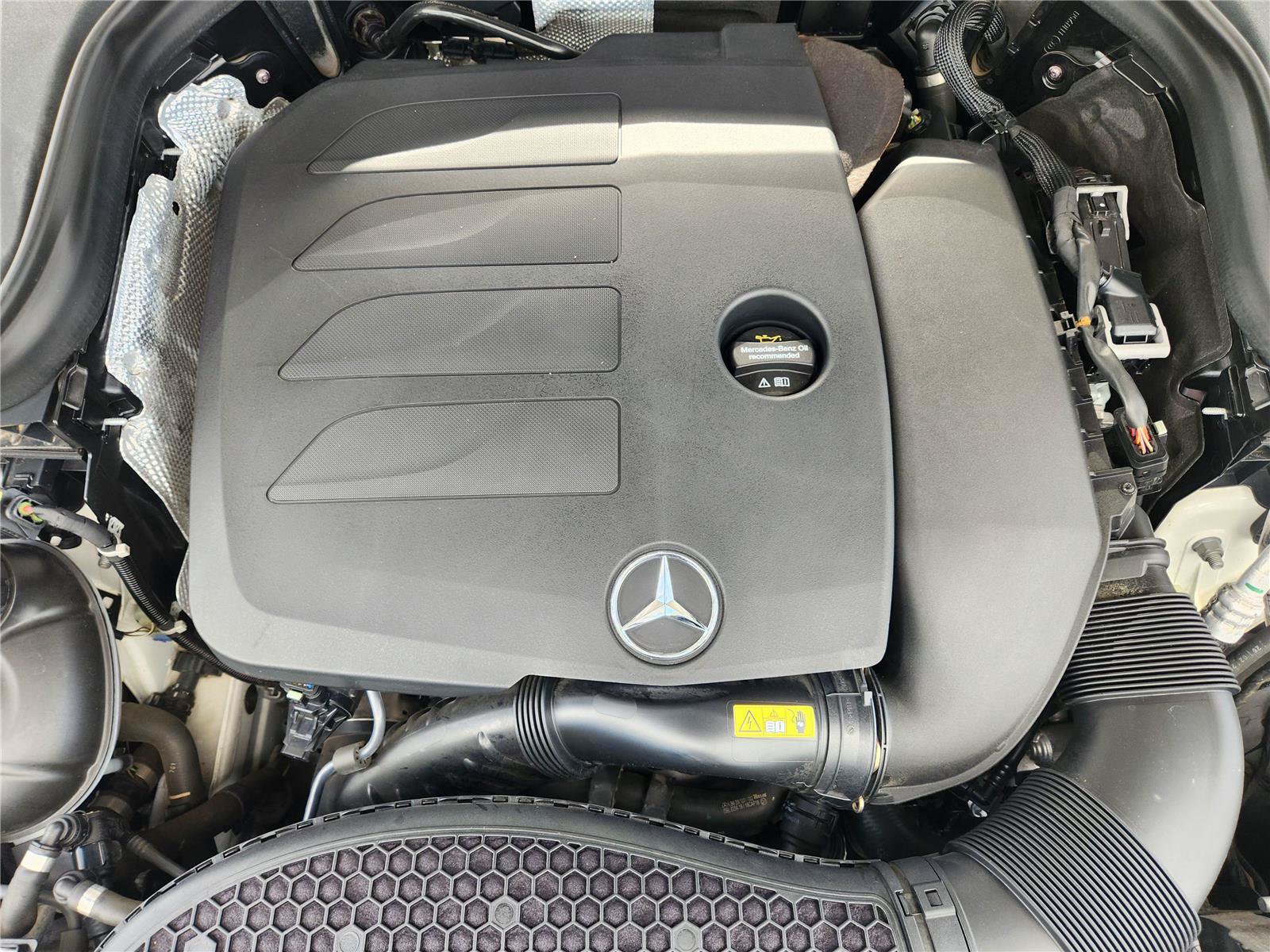 Used 2021 Mercedes-Benz GLC 300 4MATIC image 25