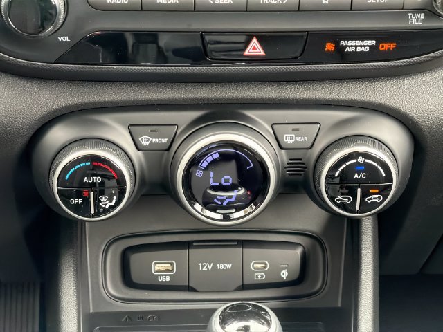 New 2026 Hyundai Venue SEL FWD image 26