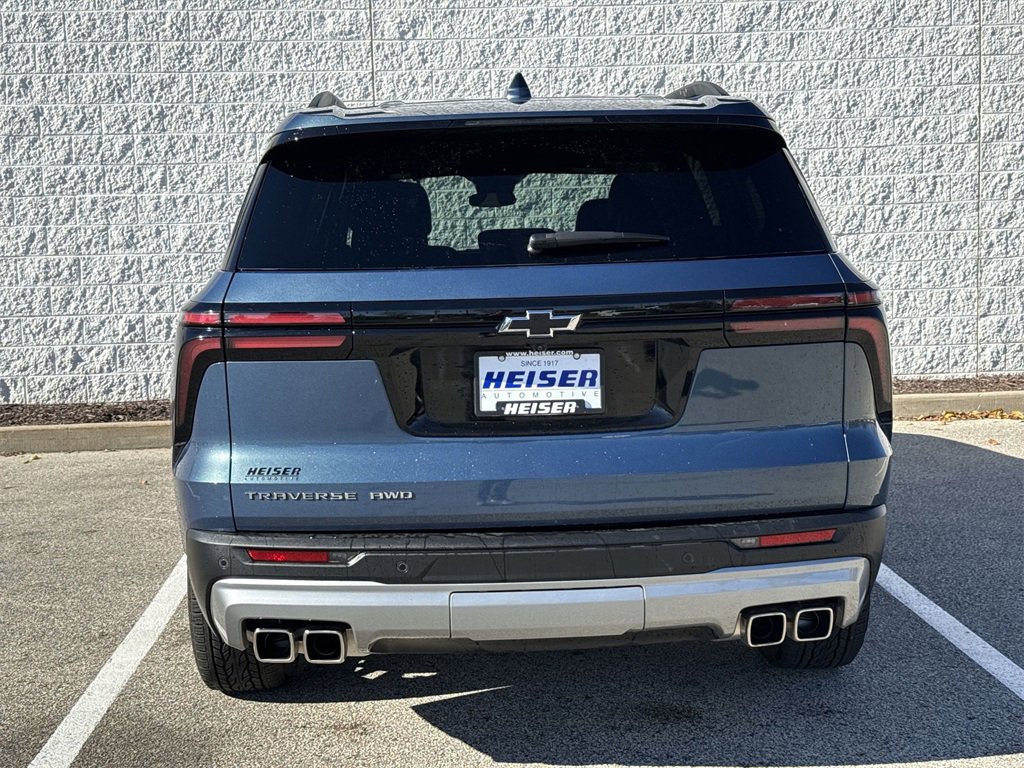 Certified 2025 Chevrolet Traverse LT w/ Enhanced Driving Package image 12