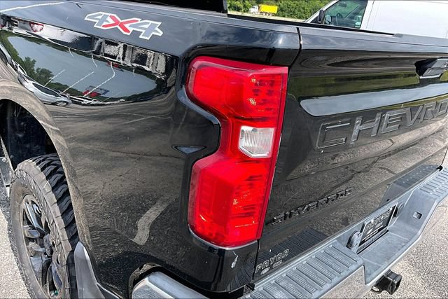 Used 2021 Chevrolet Silverado 1500 LT w/ LPO, Dark Essentials Package AWD/4WD image 24