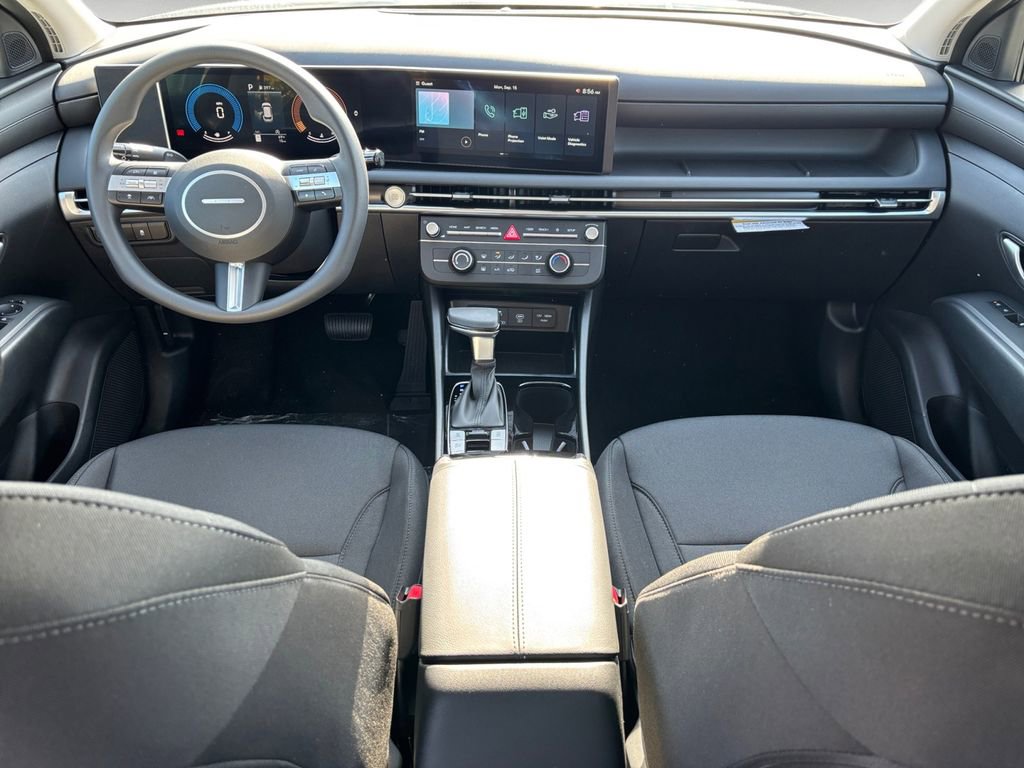 New 2025 Hyundai Tucson SE image 11