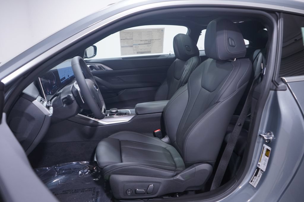 Used 2026 BMW 430i Coupe w/ Parking Assistance Package RWD image 6