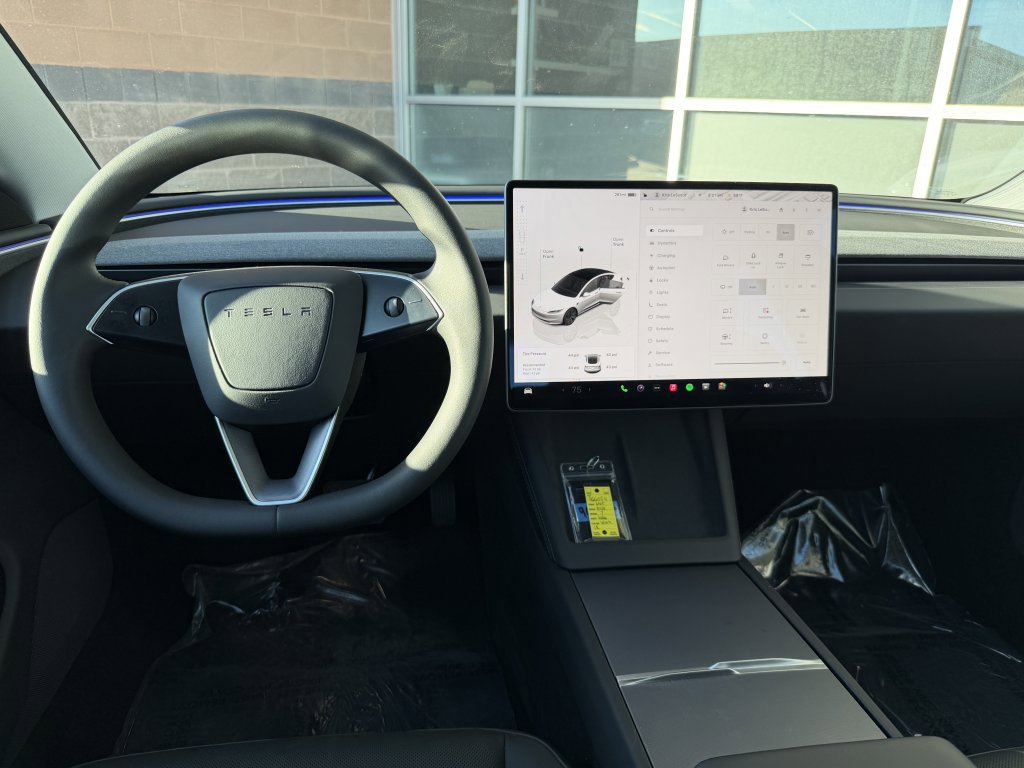 Used 2025 Tesla Model 3 image 16