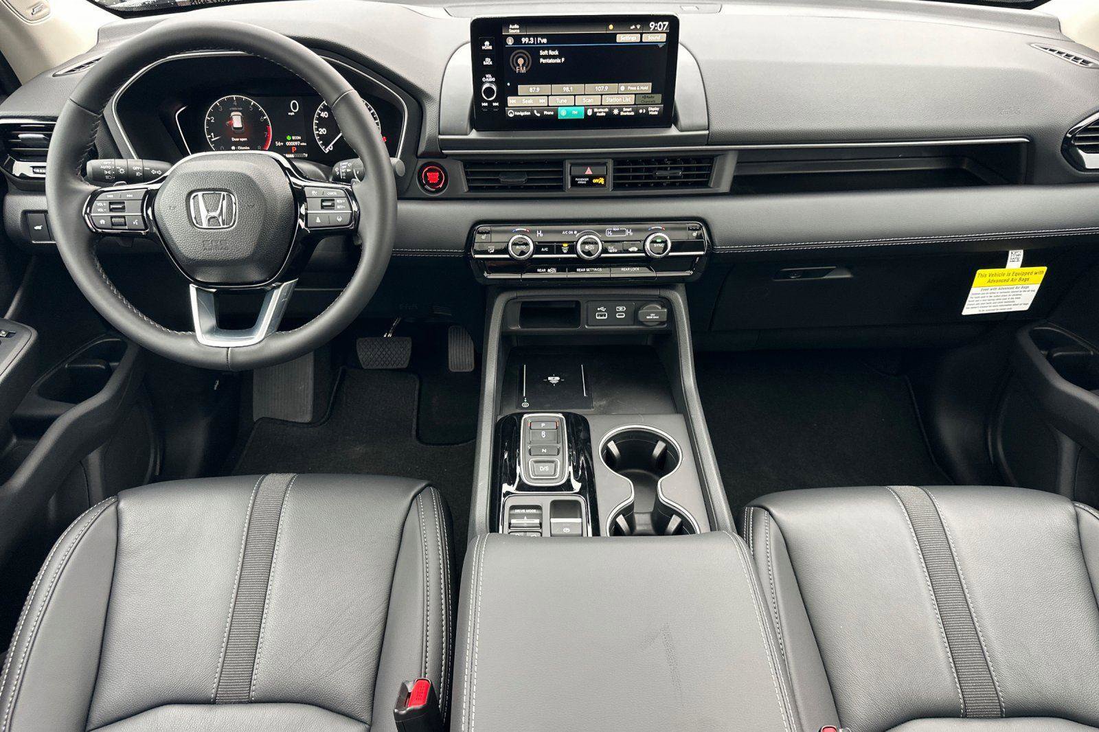 New 2025 Honda Pilot Touring image 15