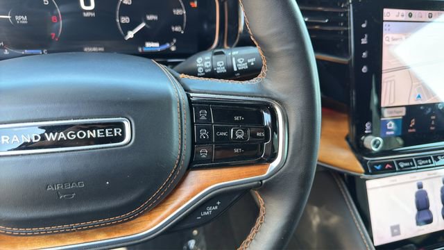 Used 2024 Jeep Grand Wagoneer L Series III AWD/4WD image 24
