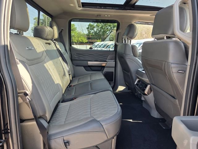 Used 2025 Ford F450 Platinum w/ Platinum Plus Package image 18