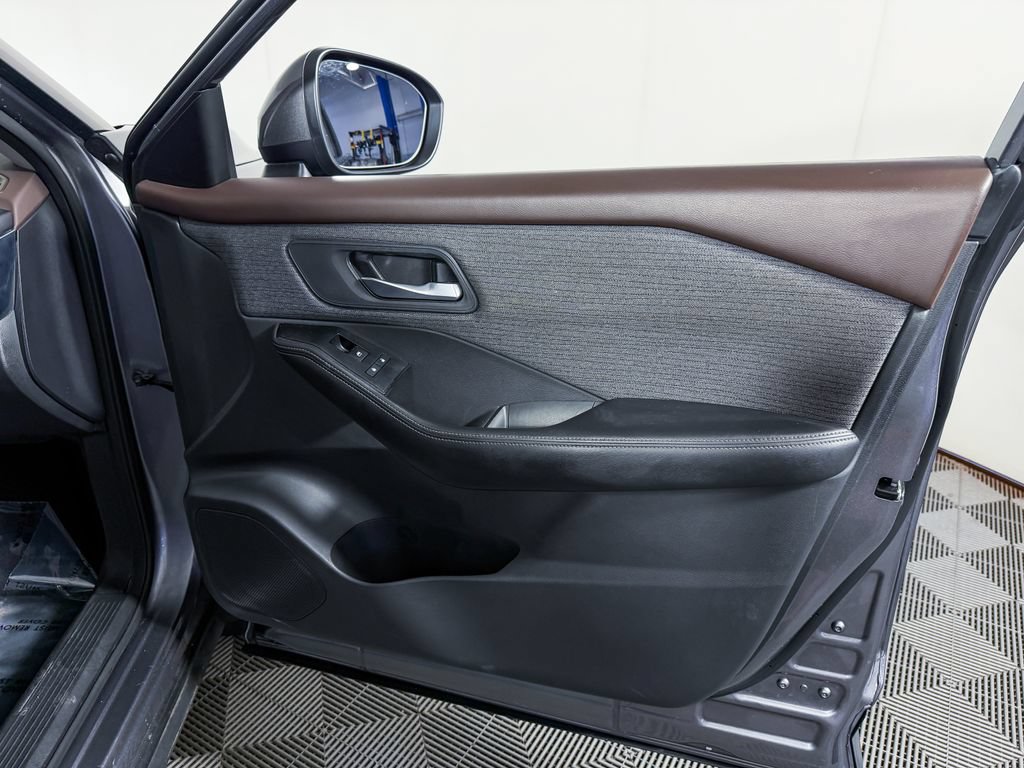 Certified 2022 Nissan Rogue SV FWD image 44