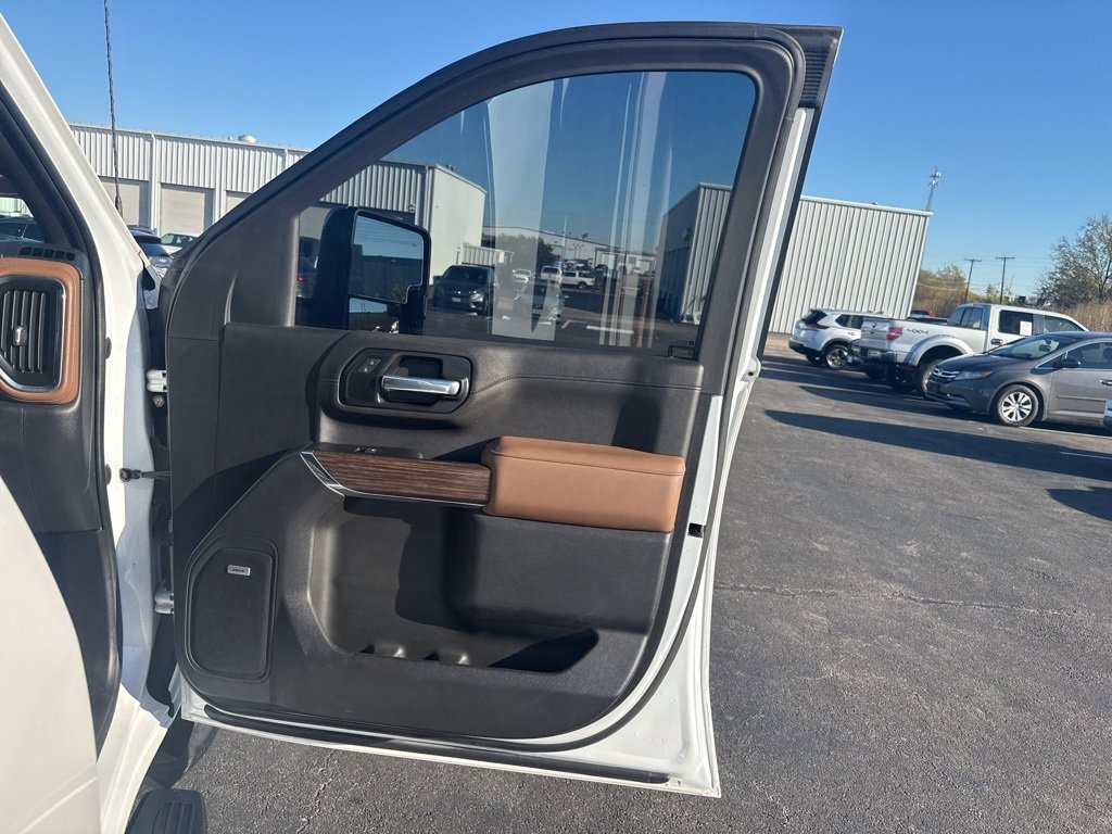 Used 2023 Chevrolet Silverado 3500 High Country image 29